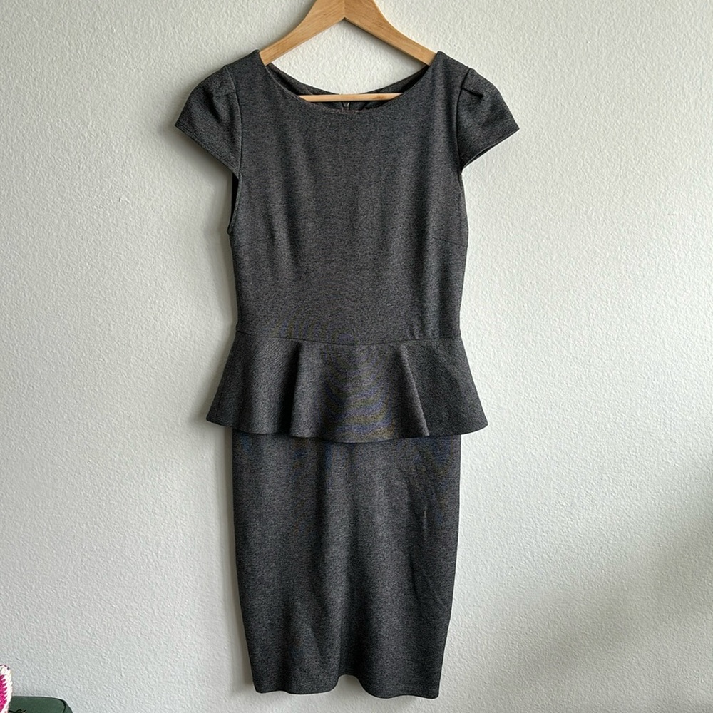 Alice + Olivia Gray Peplum Sheath Dress Professional Wardrobe Size